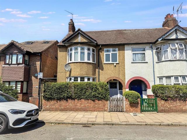 House for sale in Maryland, Greater London