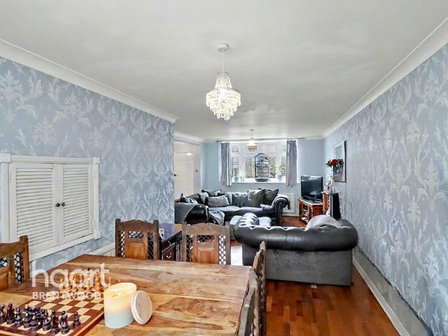 House for sale in Hutton, Navestock Side