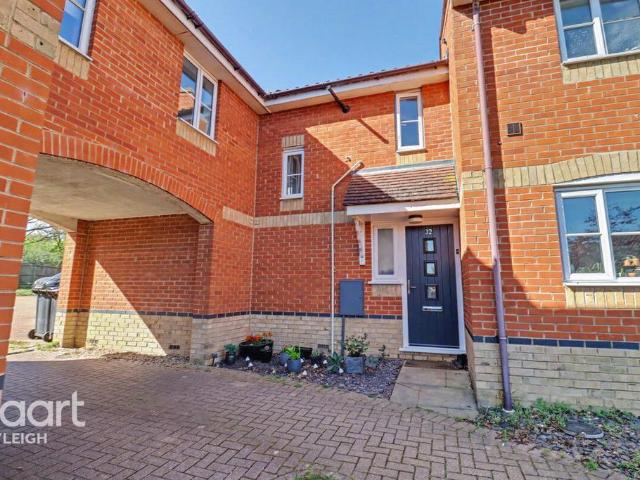 House for sale in Bird Estate, Barling