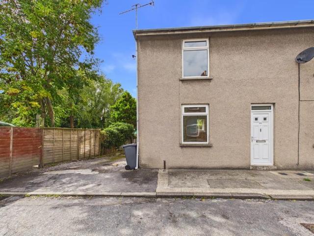 House for sale in Carnforth, Bare