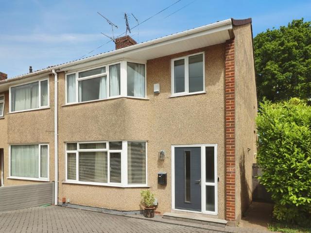 House for sale in Downend, South Gloucestershire