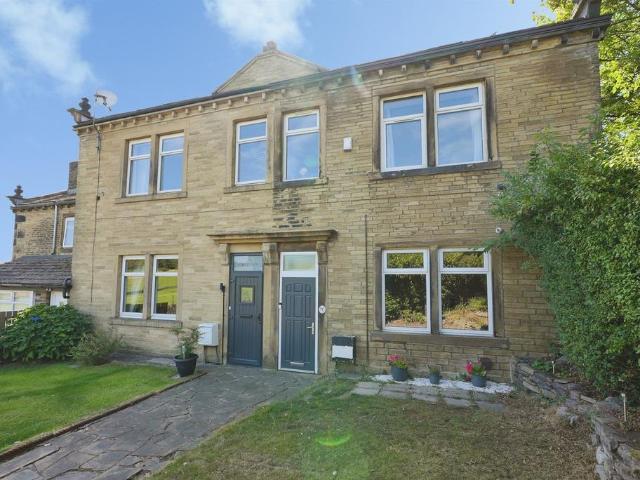 House for sale in Fountainhead, West Yorkshire