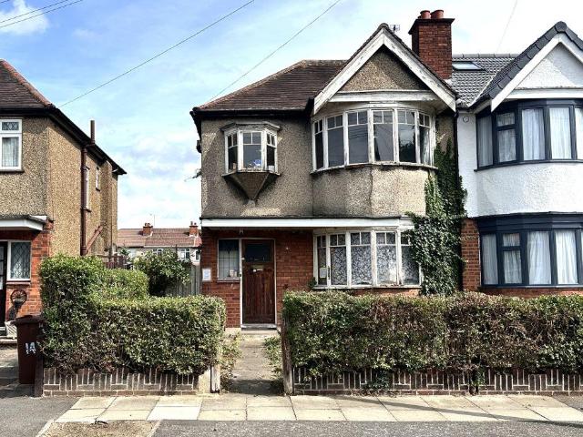 House for sale in Lane, Greater London
