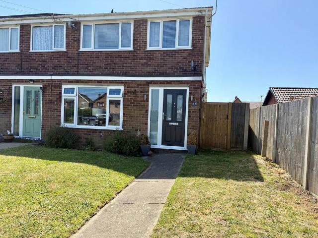 House for sale in Thorpe Common, Eastbridge