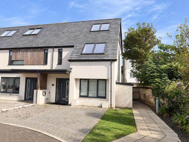 House for sale in Newquay, Cornwall