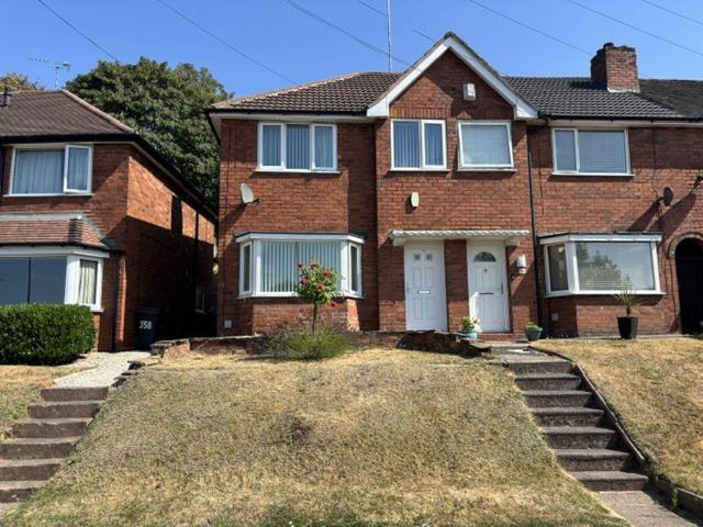 House for sale in Perry Beeches, Birmingham