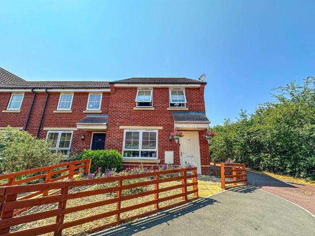 House for sale in Thurloxton, Somerset