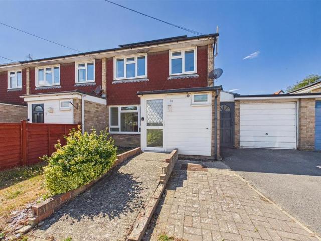 House for sale in Littlecote, West Sussex