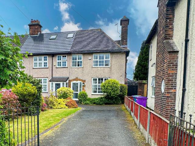 House for sale in Calderstones