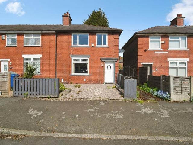 House for sale in Besses o' th' Barn, Bury