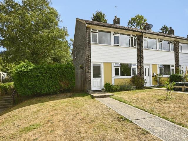 House for sale in Littlecote, West Sussex