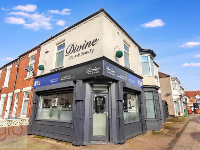 House for sale in Ball Hill, West Midlands