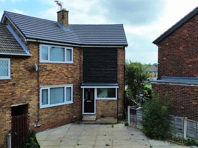 House for sale in Purston Jaglin, West Yorkshire