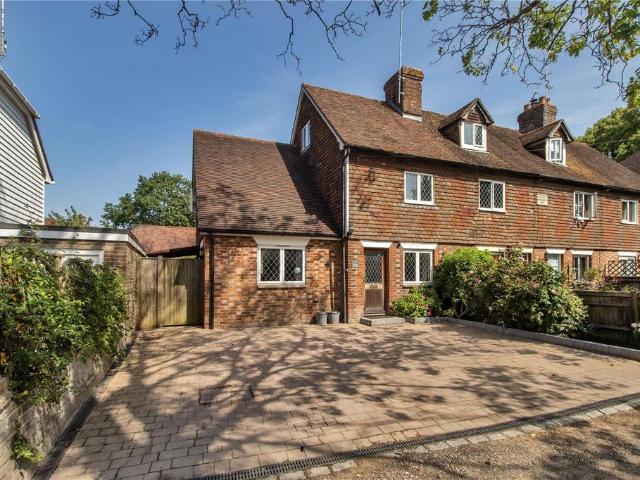 House for sale in Cranbrook & Sissinghurst, Sandown Park