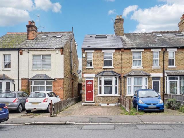House for sale in Northwood, Greater London