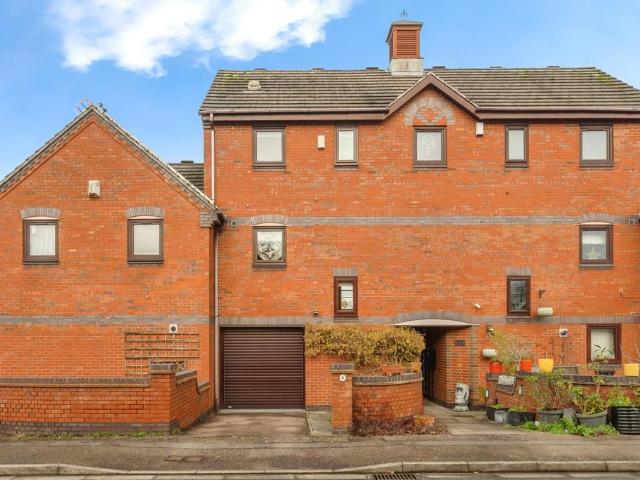 House for sale in Fazeley, Boley Park