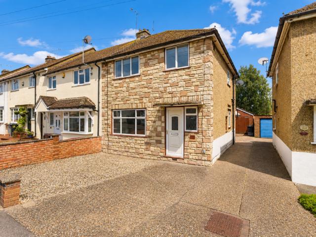 House for sale in Napsbury Park, Five Acres