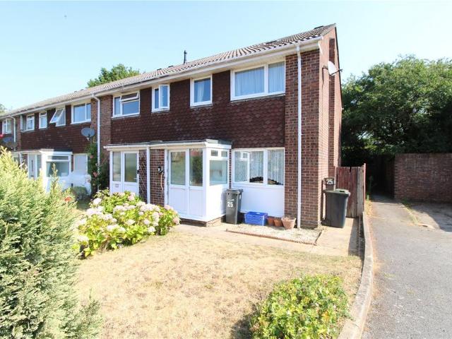 House for sale in Throop, Bournemouth