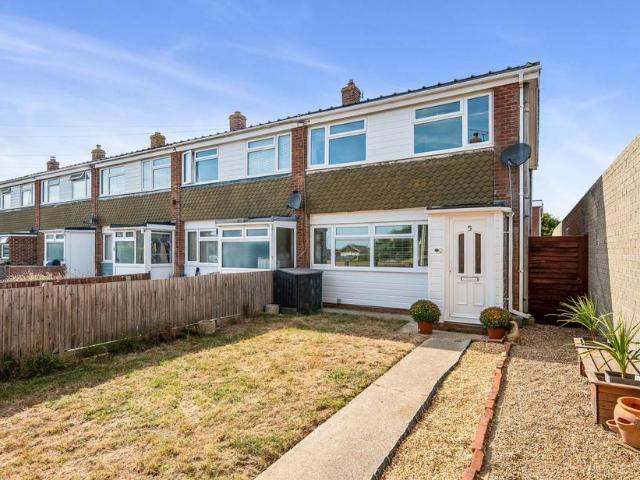 House for sale in Littlecote, West Sussex