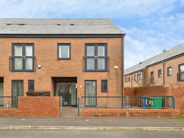 House for sale in Georgia, Greater Manchester