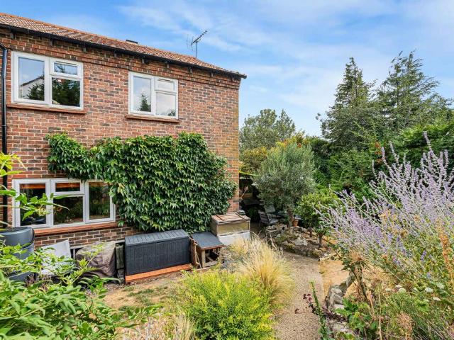 House for sale in Long Crendon