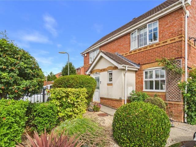 House for sale in Hounsome Fields, Priest Down