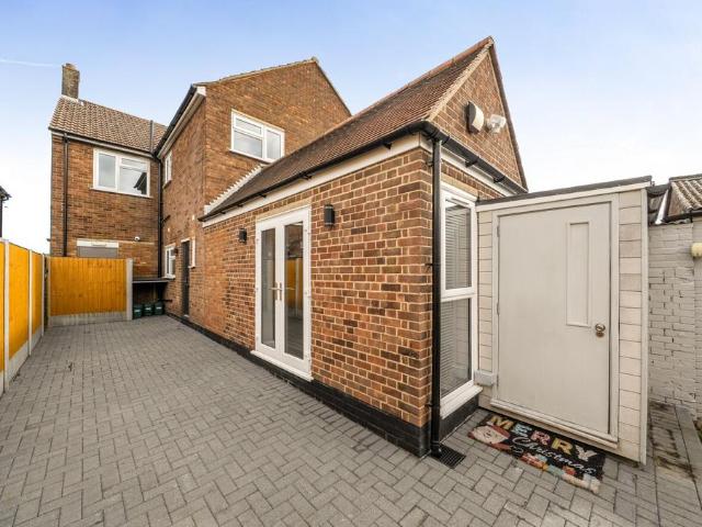 House for sale in South Ockendon, Essex