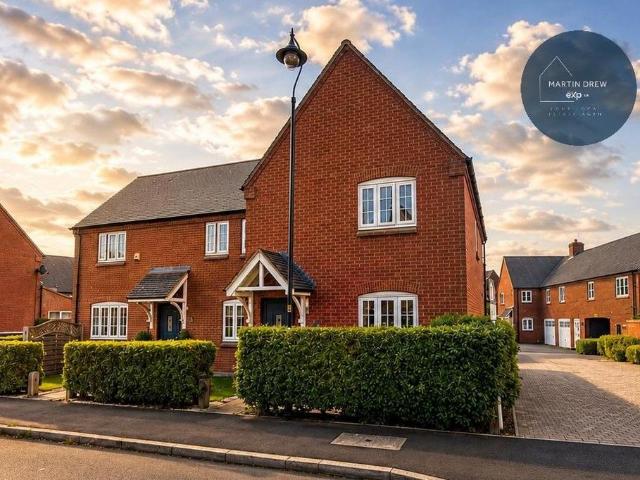 House for sale in Brackley, Northamptonshire