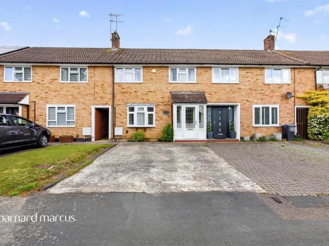 House for sale in Pachesham Park, Surrey