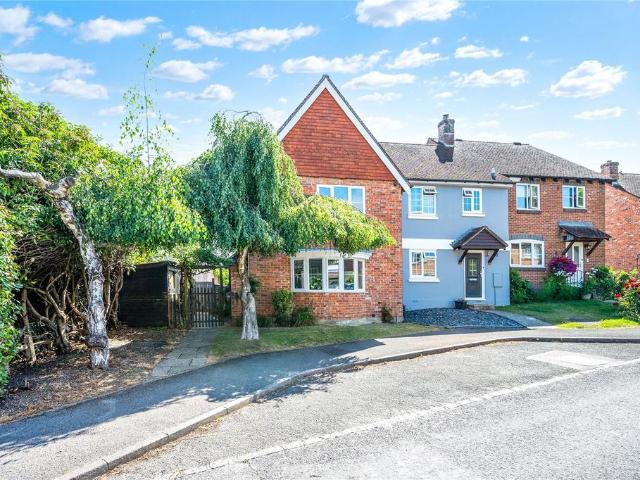 House for sale in Littlecote, West Sussex