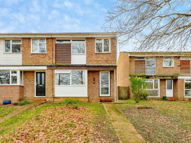 House for sale in Perryfields, West Sussex