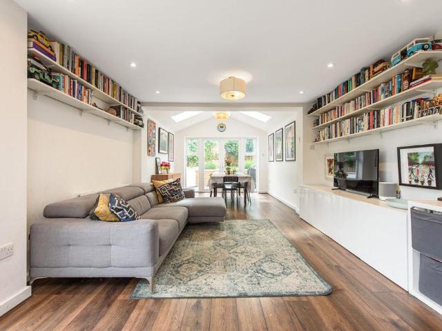 House for sale in Hendon Central, The Hyde