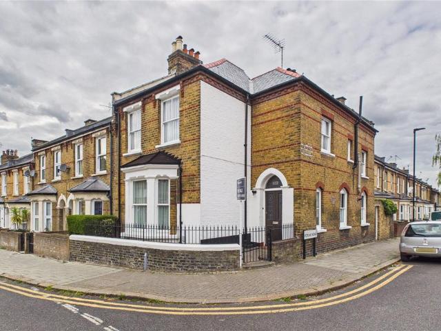 House for sale in Herne Hill, Greater London