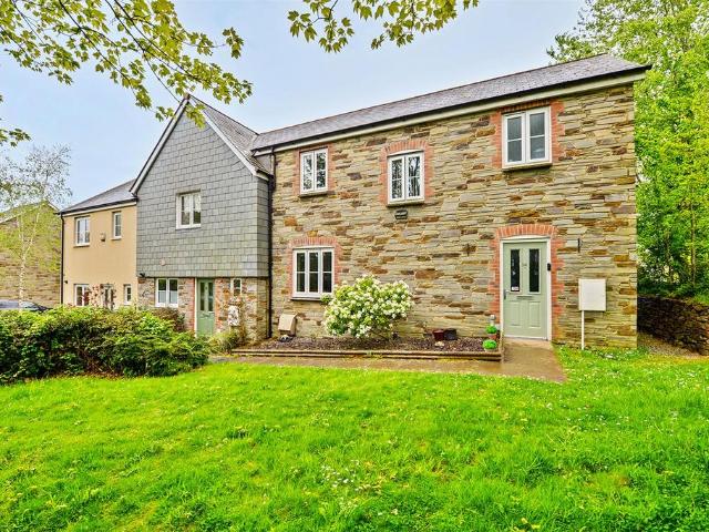 House for sale in Lamellion, Cornwall