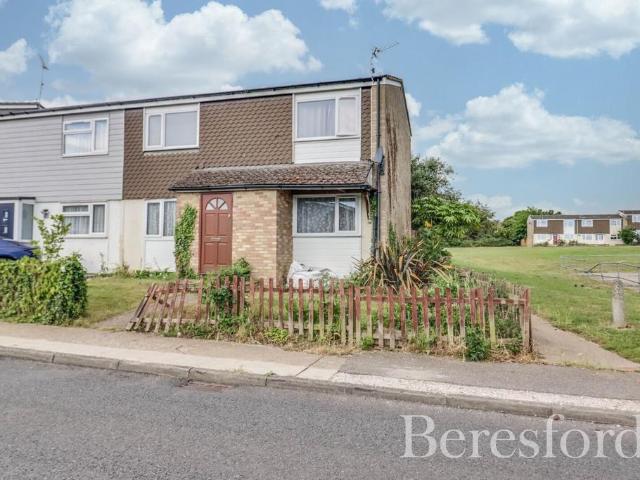 House for sale in Chipping Hill, Essex