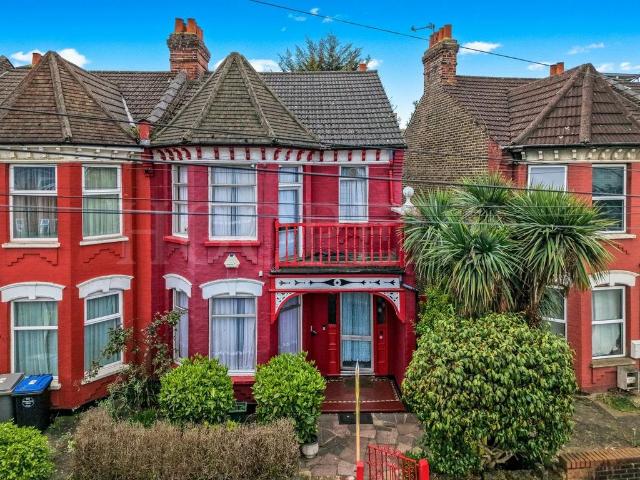 House for sale in Dollis Hill, Greater London