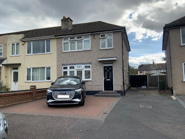 House for sale in London Borough of Havering, Greater London