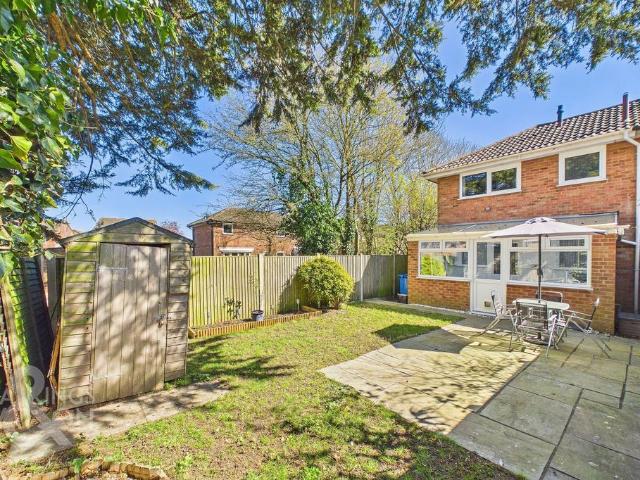 House for sale in Clover Hill, Norwich