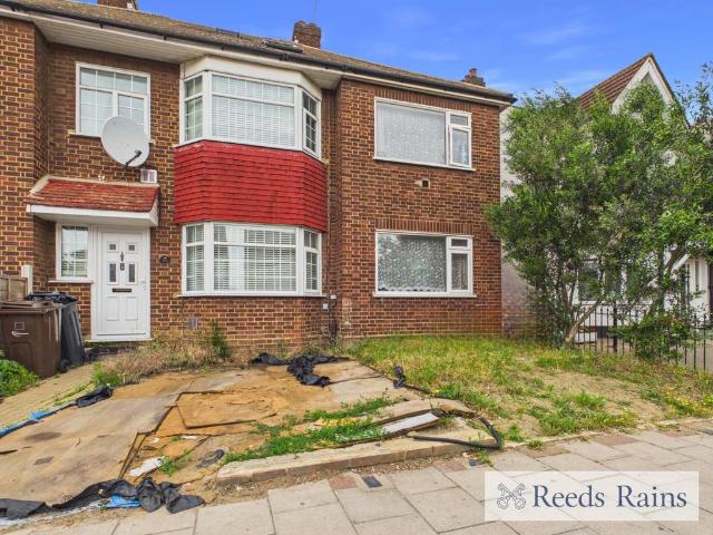 House for sale in Greater London