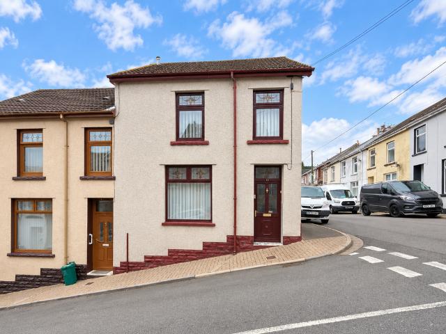 House for sale in Aberaman South, Wales