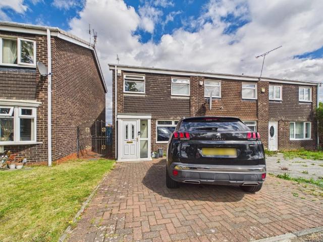 House for sale in Kenton, Tyne And Wear