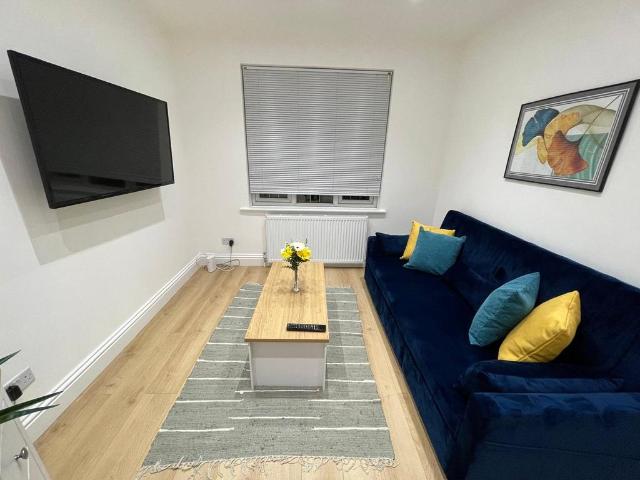 House for sale in London Borough of Croydon, Greater London