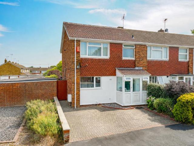 House for sale in Bedgrove, Aylesbury