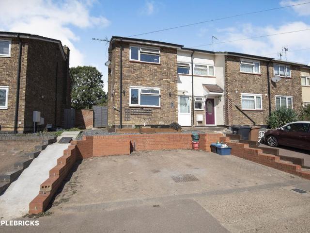 House for sale in Poplars, Shephall
