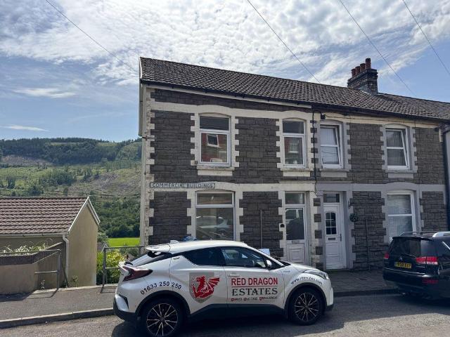 House for sale in Ynysddu, Wales