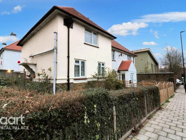 House for sale in London Borough of Croydon, Upper Norwood
