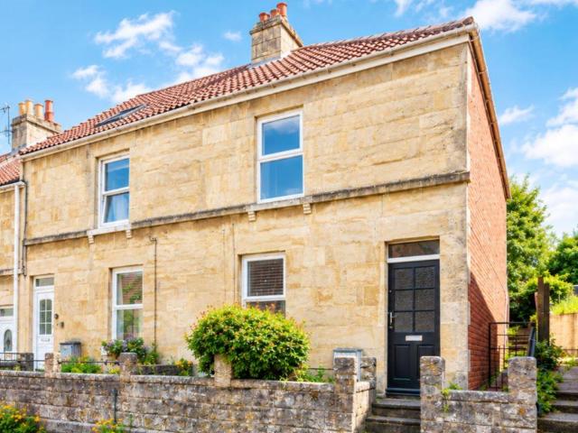 House for sale in Locksbrook, Bath
