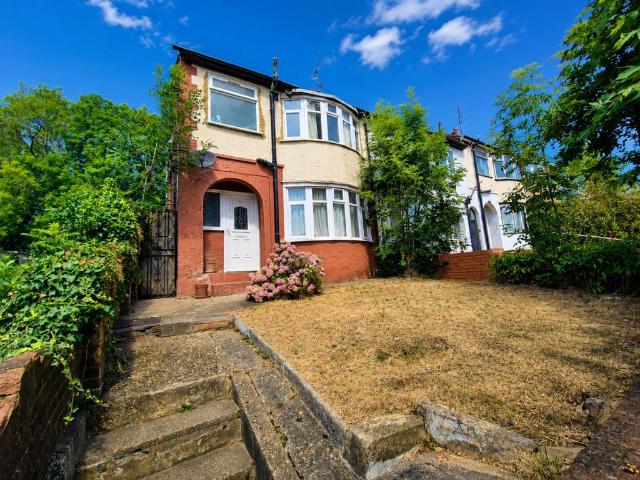 House for sale in Marsh Farm, Luton