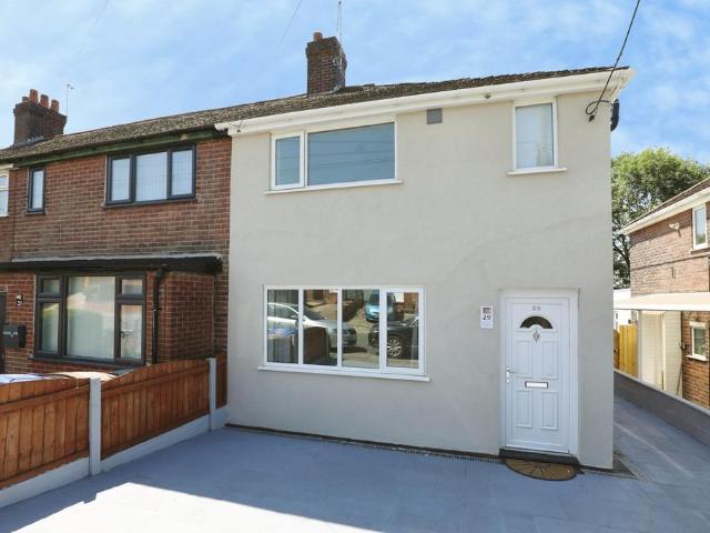 House for sale in Tunstall, Stoke-on-Trent