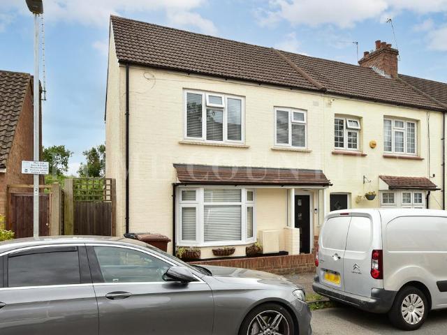 House for sale in Potters Bar, Isle Of Man